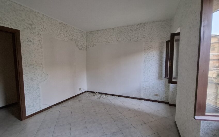 San Martino in Strada, centro paese, 3 locali + servizi