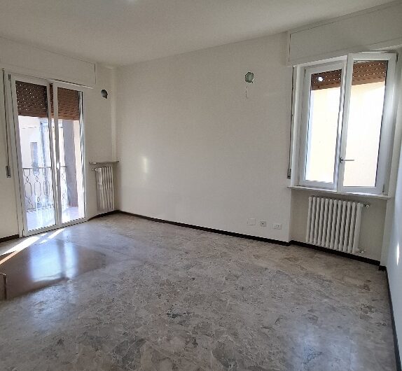 San Martino in Strada, centro paese, 3 locali con box